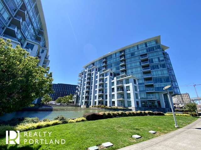 Waterfront Pearl Condos of Portland, OR